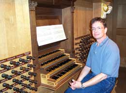 organist-trent-sims