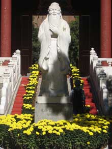 CHINA-statue