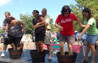 italian-GrapeStomping