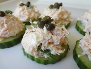 everyday-salmon-canapes