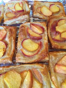 everyday-peach-tarts