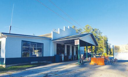 They Don’t Monkey Around at Harold’s Country Club